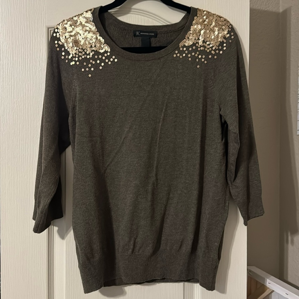 Green sweater three-quarter light sleeve with gold sequin detail never worn